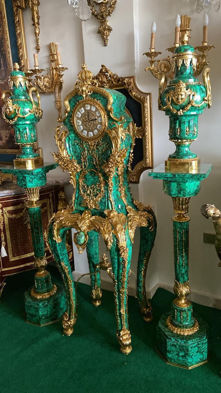 Royal Malachite & Gold Bronze Clock Set with Decorative Vase Stands — Italian Baroque